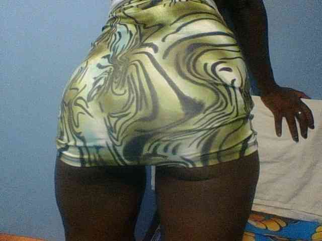 Curvypetite webcam