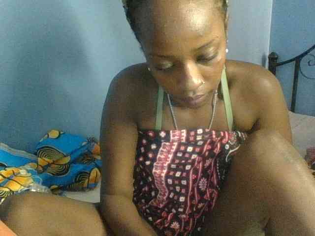 Curvypetite webcam