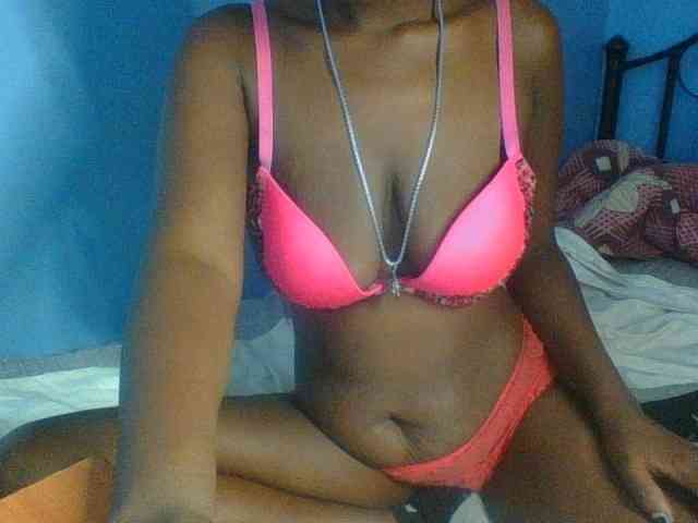 Curvypetite webcam