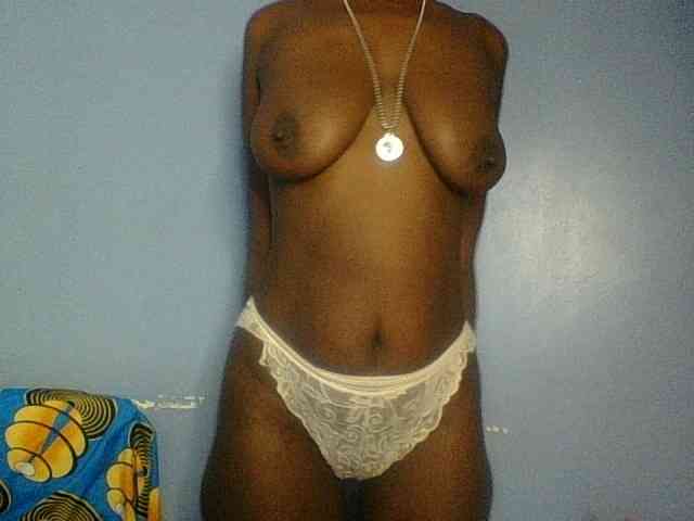 Curvypetite webcam