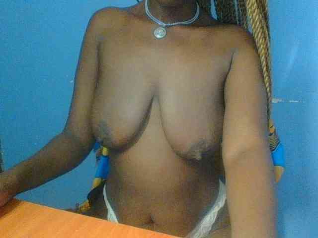 Curvypetite webcam