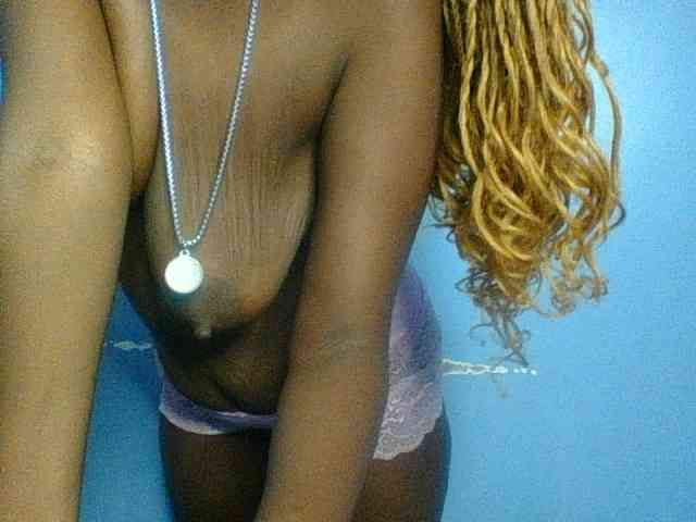 Curvypetite webcam