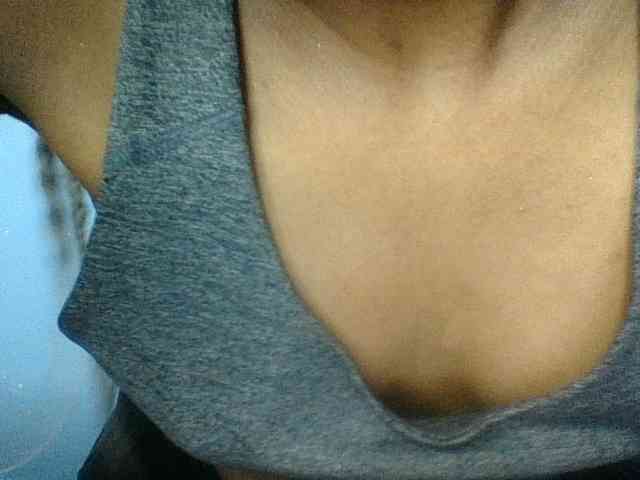 Curvypetite webcam