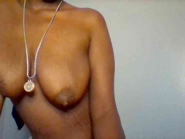 Curvypetite webcam