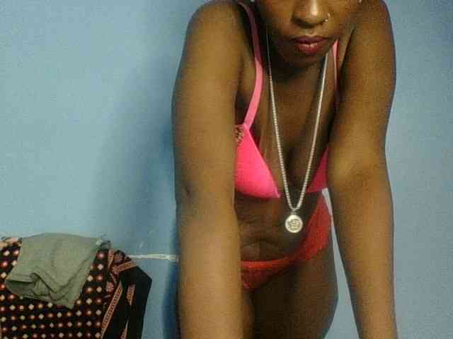 Curvypetite webcam