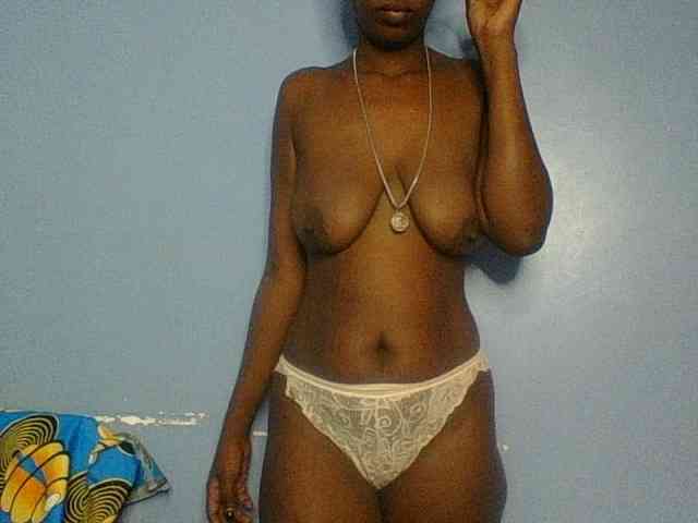 Curvypetite webcam