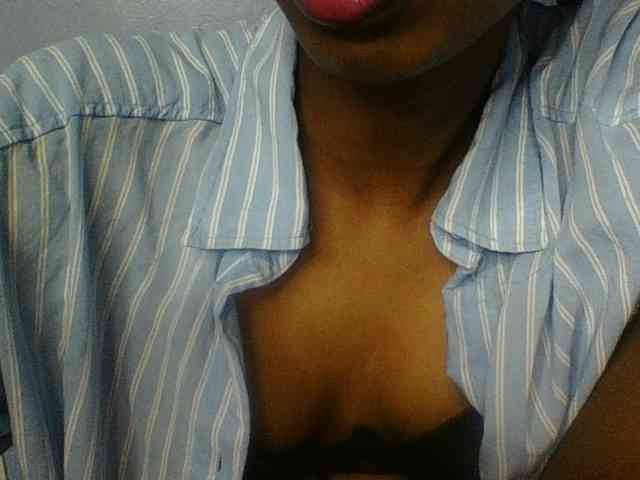 Curvypetite webcam