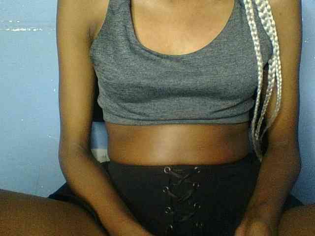 Curvypetite webcam