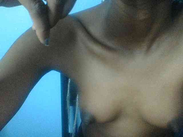 Curvypetite webcam