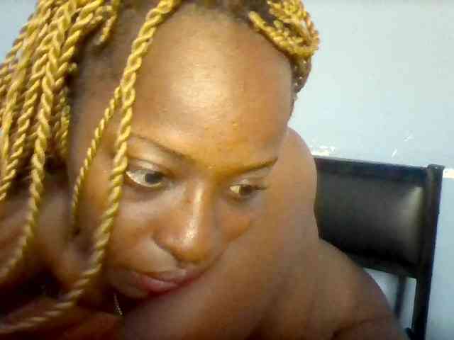 Curvypetite webcam