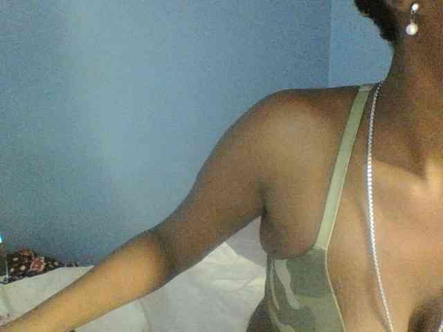Curvypetite webcam