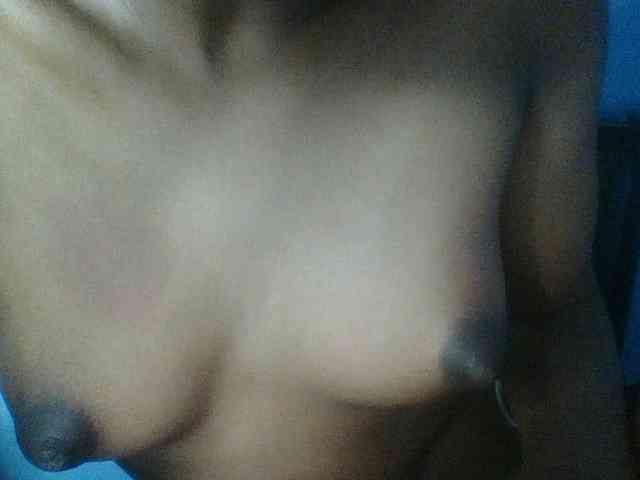 Curvypetite webcam
