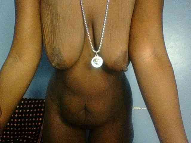 Curvypetite webcam