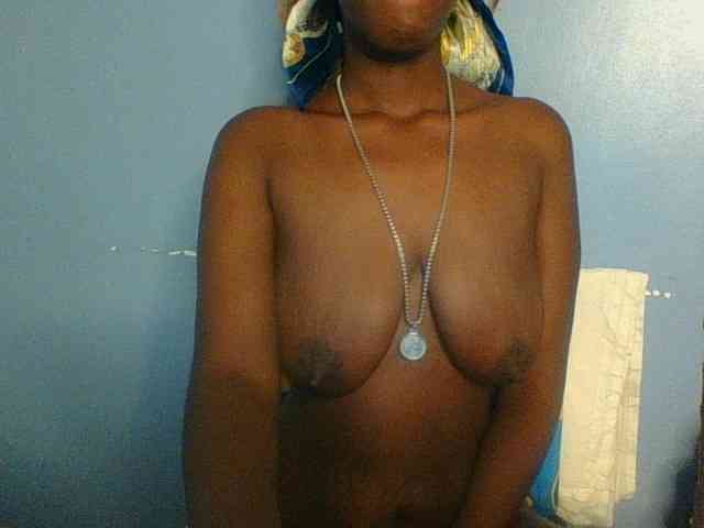 Curvypetite Curvypetite