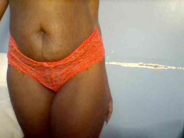 Curvypetite webcam
