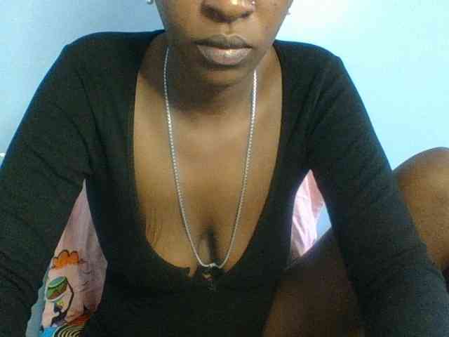 Curvypetite webcam