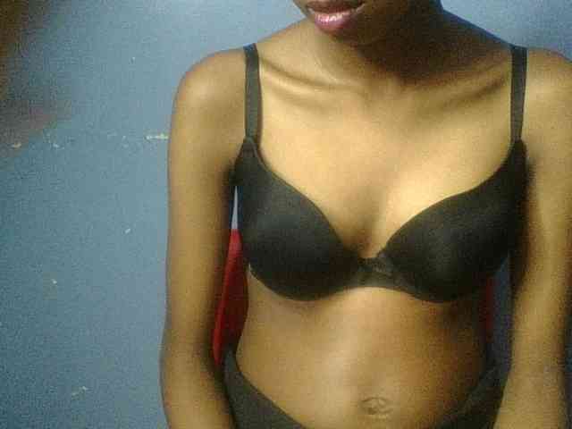 Curvypetite webcam