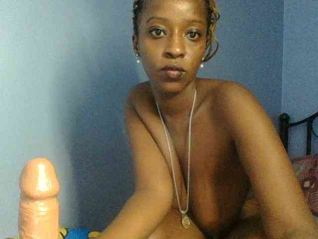 Curvypetite Curvypetite
