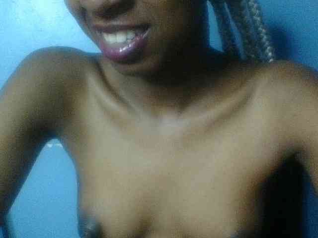 Curvypetite webcam