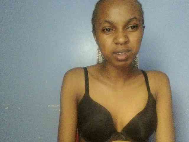 Curvypetite webcam