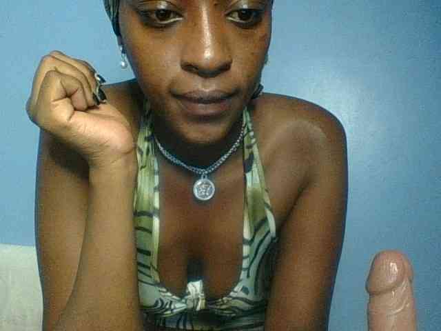 Curvypetite webcam