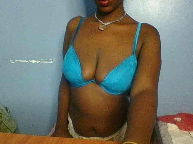 Curvypetite Curvypetite