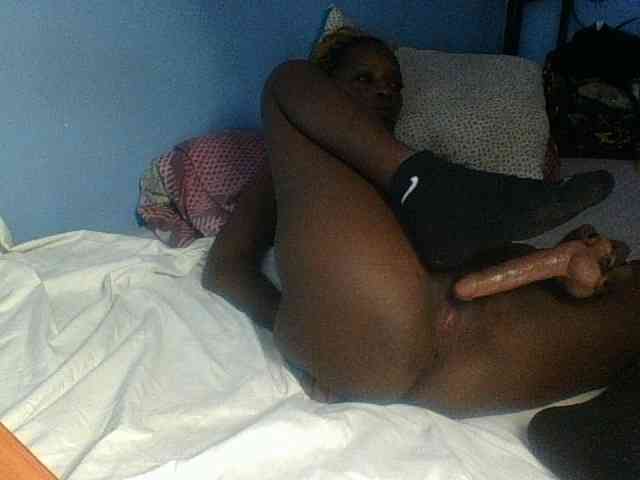 Curvypetite webcam