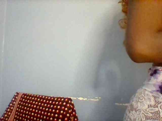 Curvypetite webcam