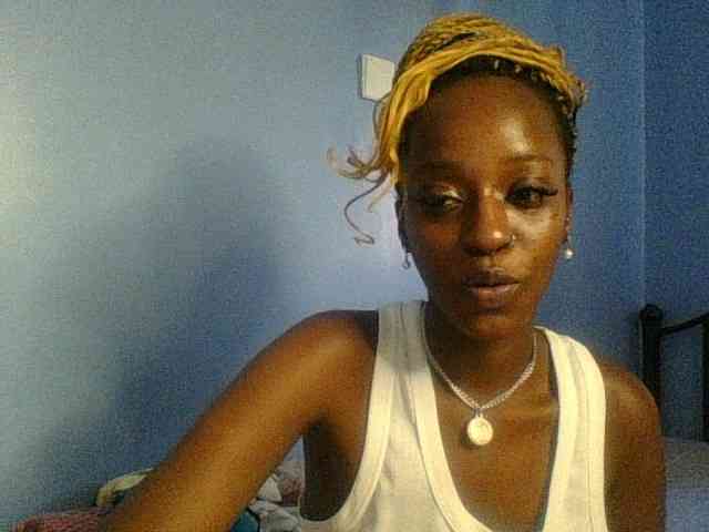 Curvypetite webcam