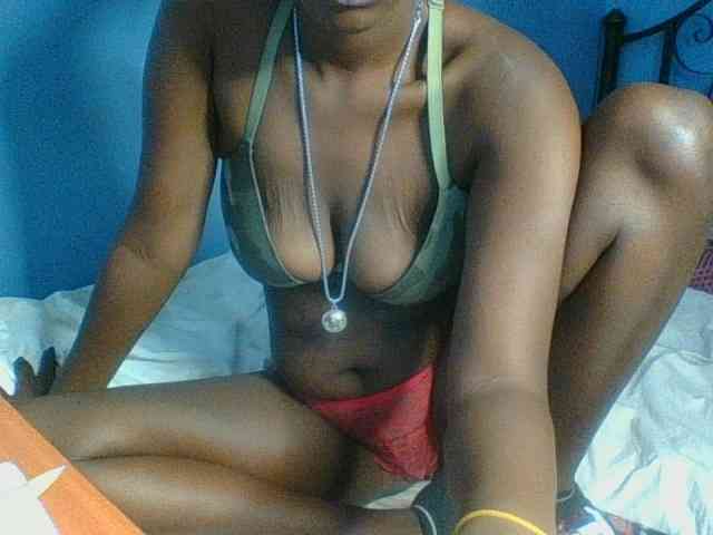 Curvypetite webcam