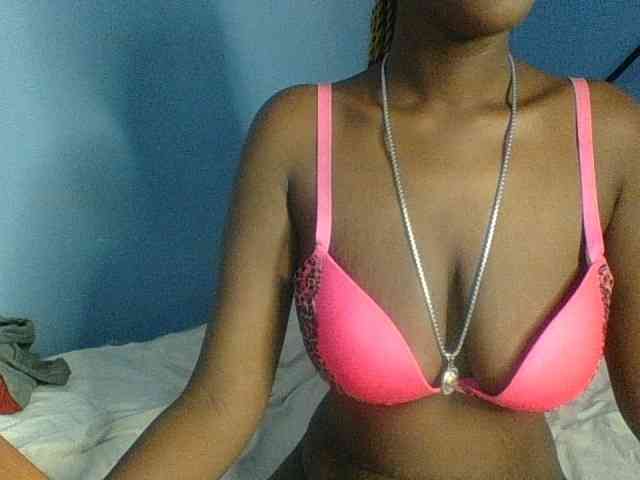 Curvypetite webcam