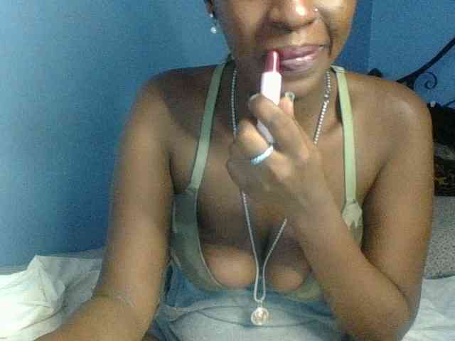 Curvypetite webcam