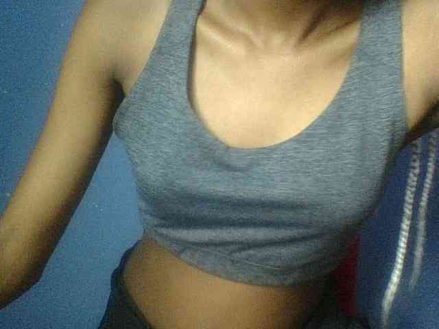Curvypetite webcam