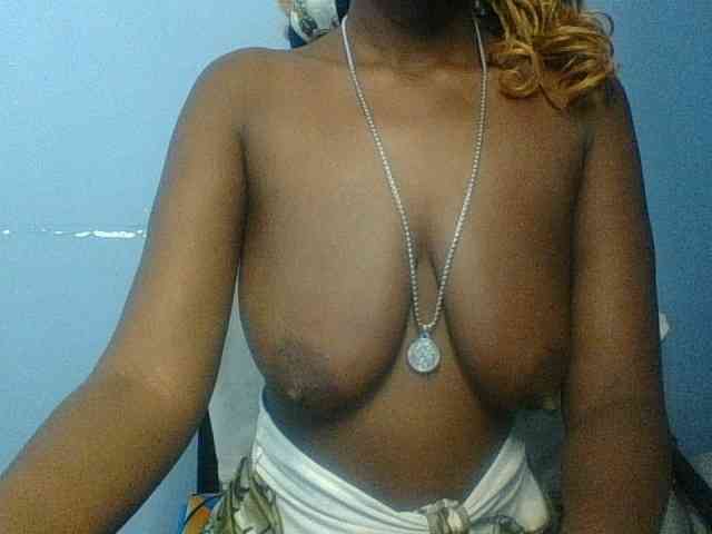 Curvypetite webcam