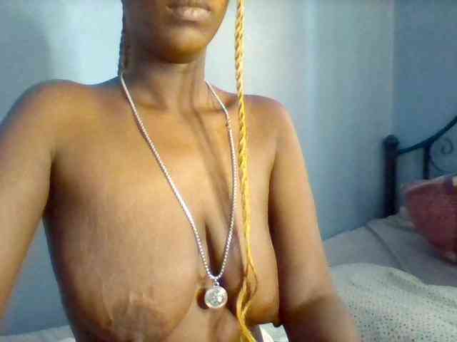 Curvypetite webcam