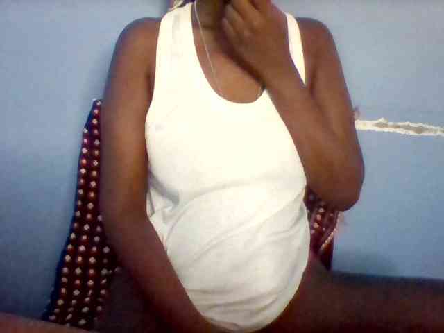 Curvypetite webcam