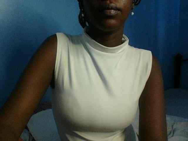 Curvypetite webcam