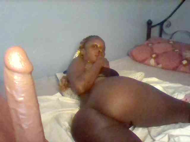 Curvypetite webcam