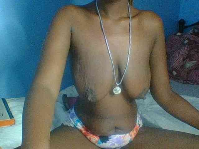 Curvypetite webcam