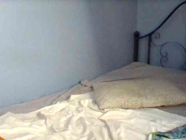 Curvypetite webcam