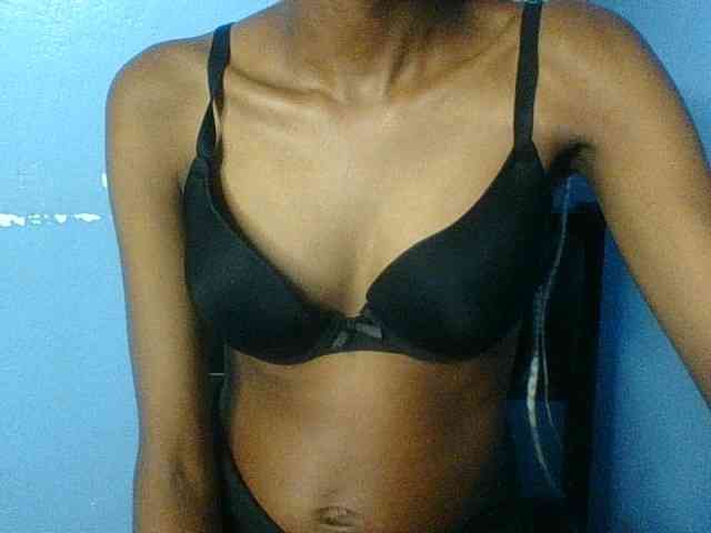 Curvypetite webcam