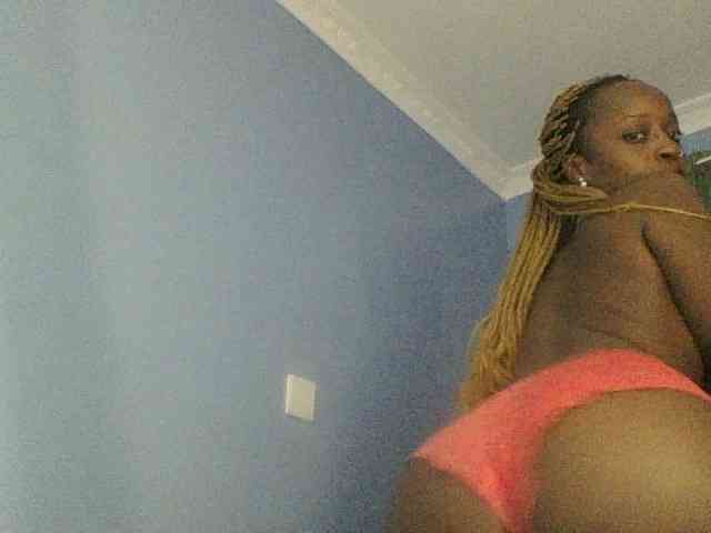 Curvypetite Curvypetite