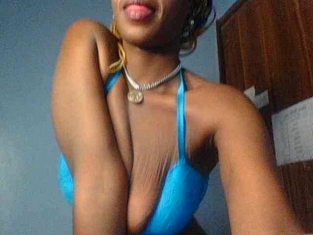 Curvypetite Curvypetite