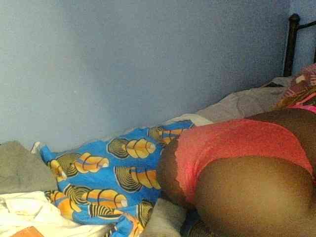 Curvypetite webcam