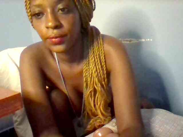 Curvypetite webcam