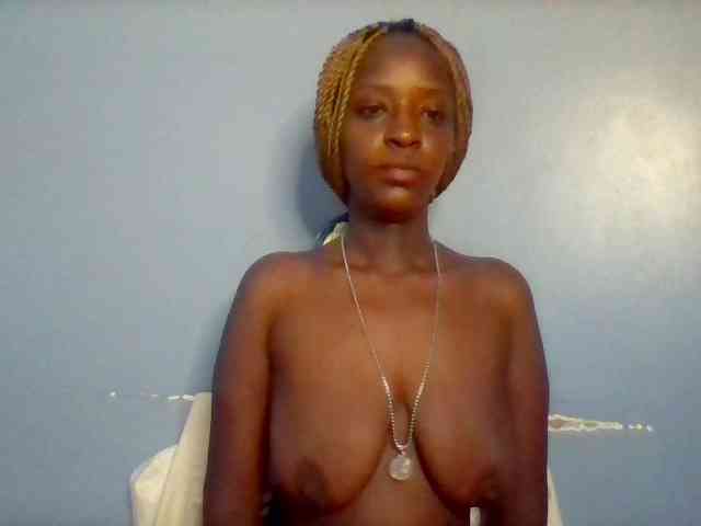 Curvypetite webcam