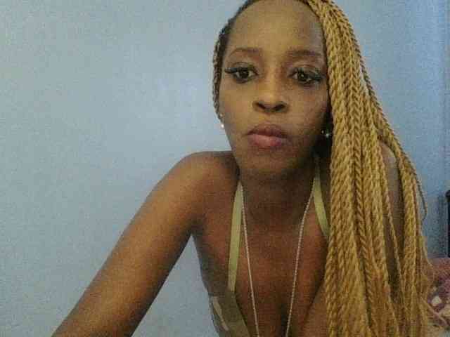 Curvypetite webcam
