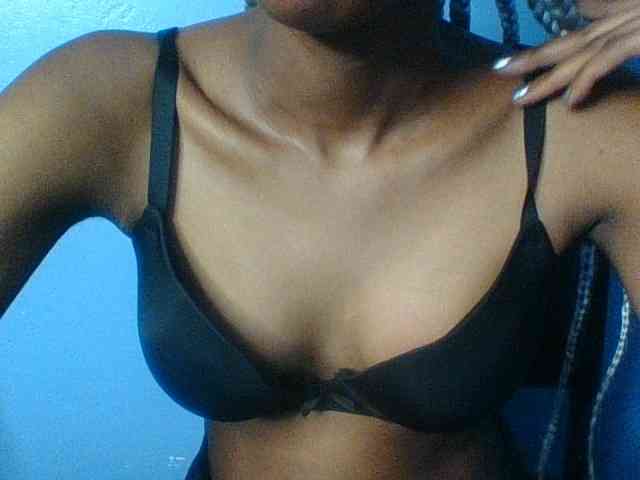 Curvypetite webcam
