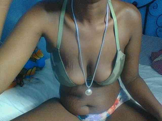 Curvypetite Curvypetite