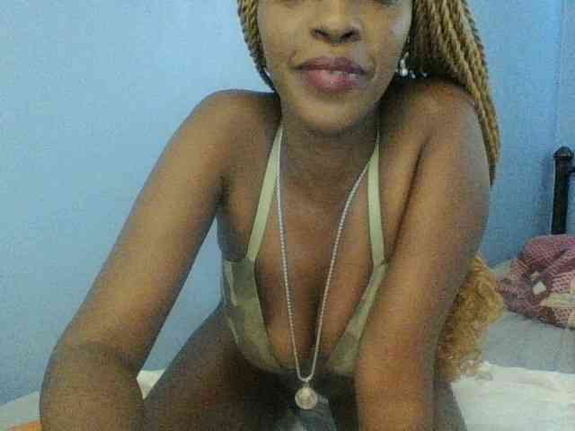 Curvypetite webcam